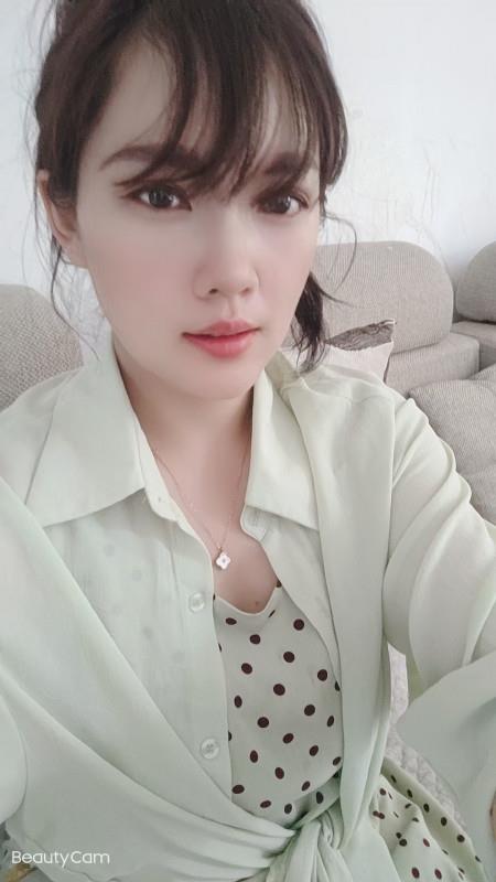 昆明螺蛳湾小妹 第1张