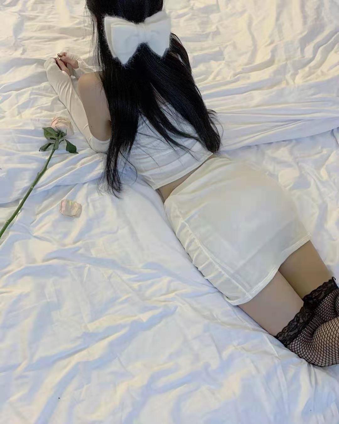 办了个会瑜伽的办公室小白领 第1张