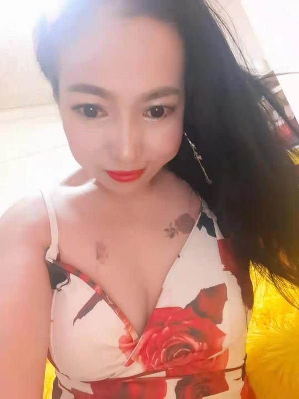 松江大奶熟女 第2张