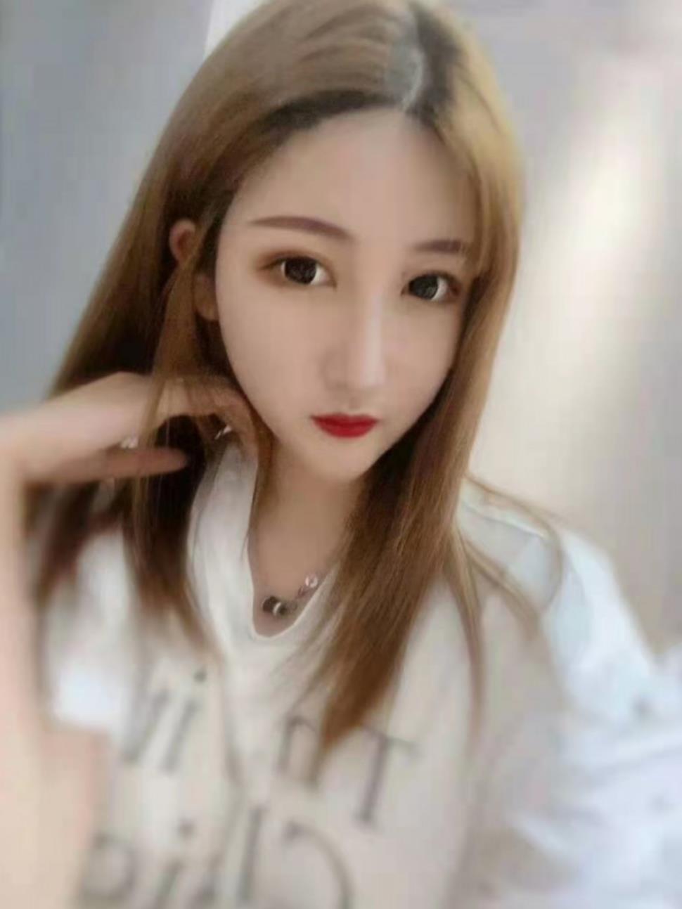 世欧新人高颜值妹子 第2张