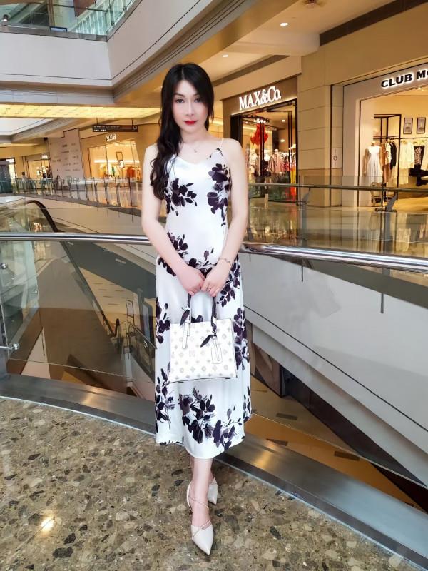 身材超棒美少妇 第2张