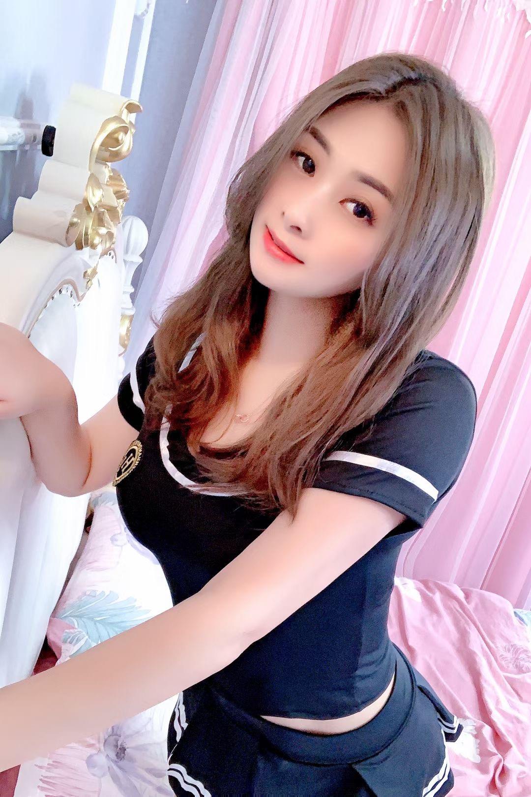 徐汇颜值小妹曼娜服务系身体性感女友版骚气 第1张