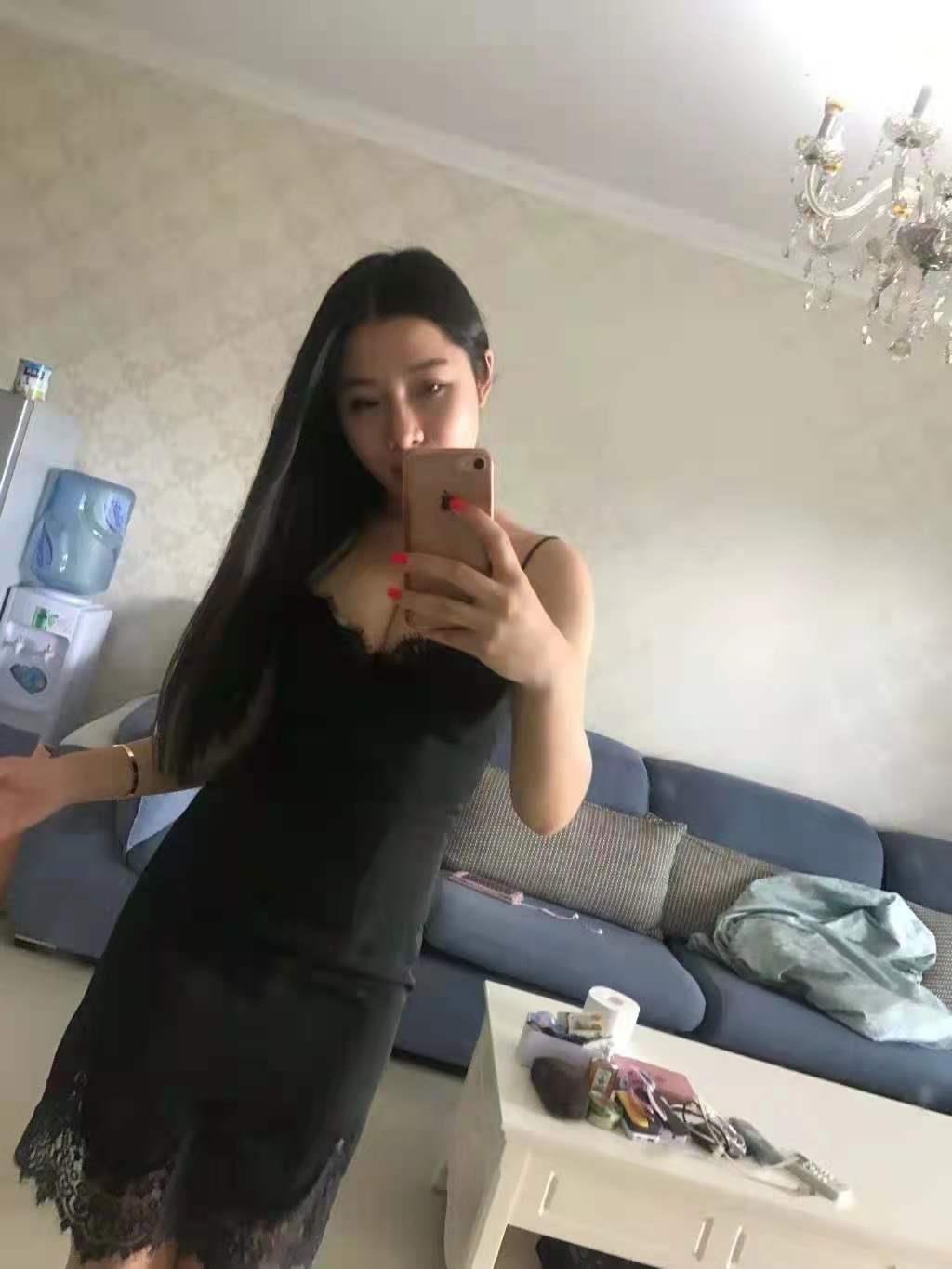 上海腿巨长的小姐姐 第3张