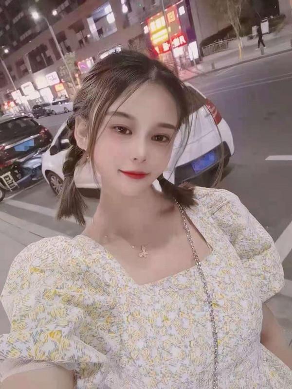 杨家湾大胸妹猫猫 第2张