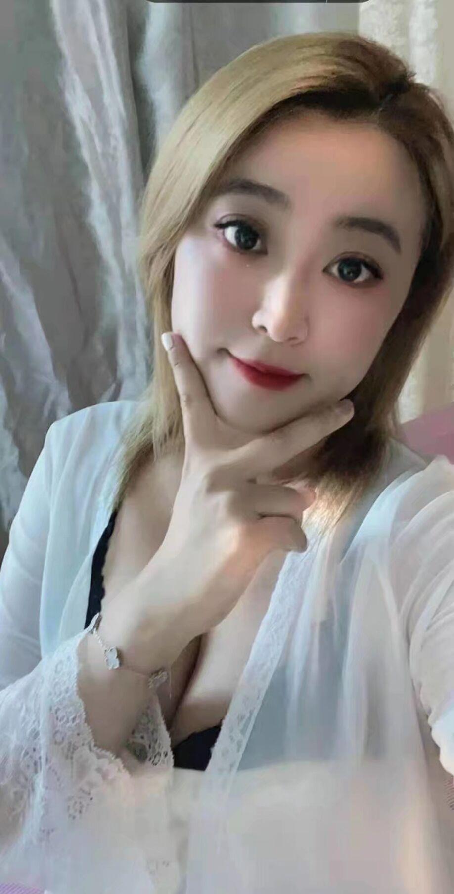 漂亮的小月亮 第1张