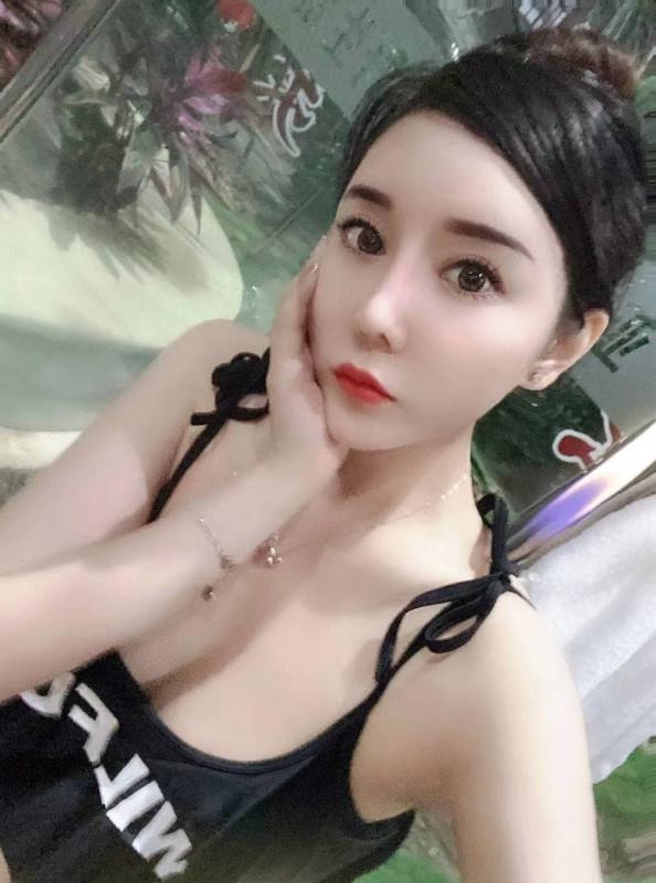 性感大胸桃子姐姐 第1张