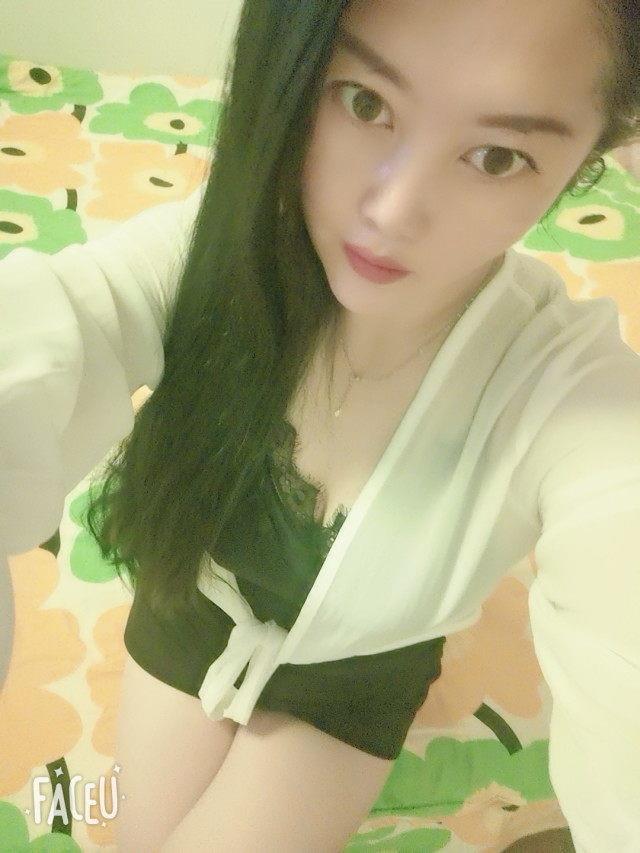 微胖妹子 第1张