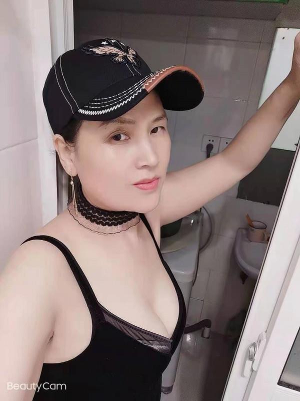 普陀熟女阿英 第1张