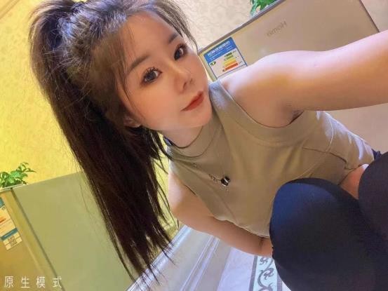 越秀清纯娜娜 第3张