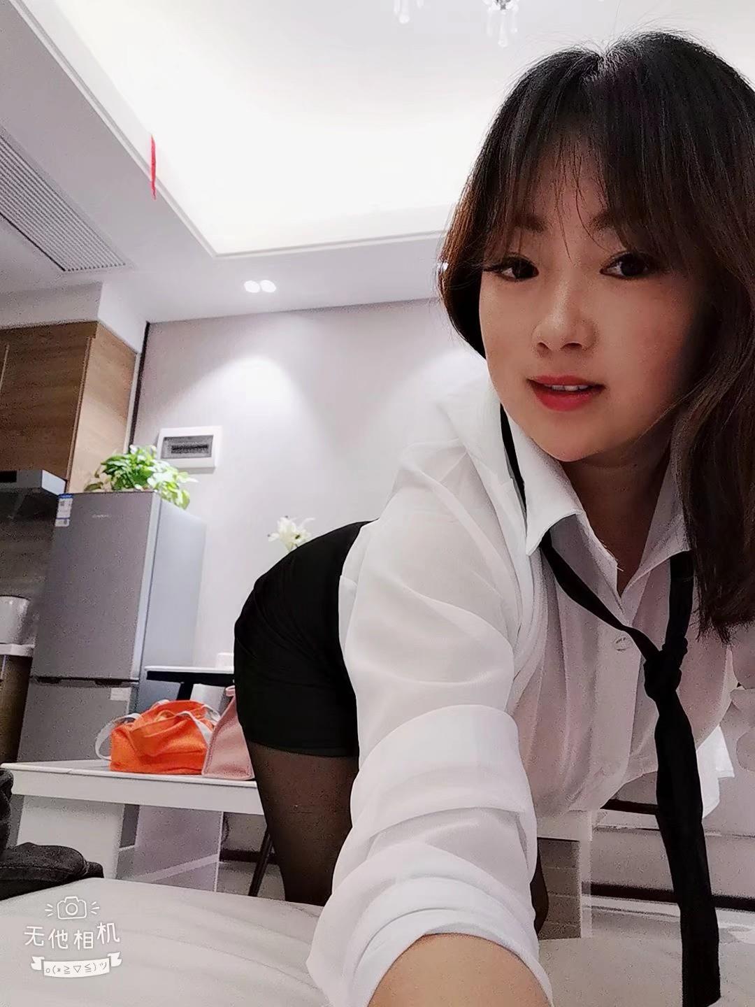 瑶海区颜欢，轻熟女，奶大屁股大，后入极品妞 第4张