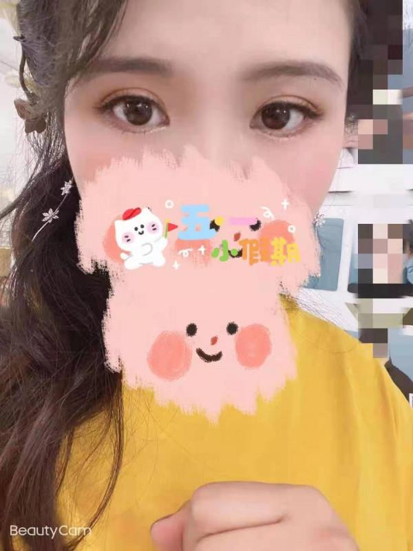 汉口循礼门良家气质妹子 第1张