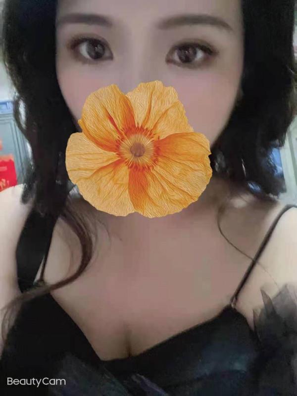 汉口循礼门良家气质妹子 第2张