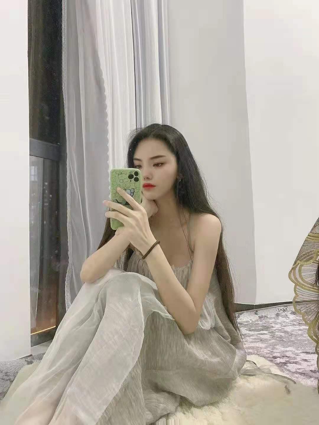 园区漂亮小姐姐 第1张