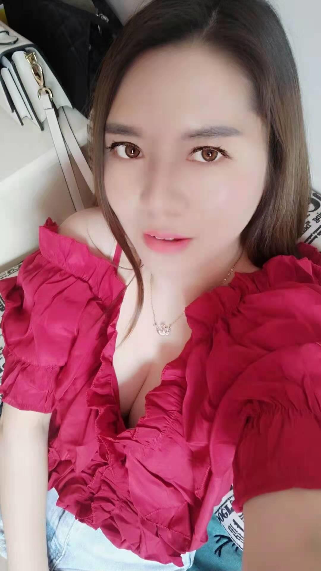滨江大胸最低价泄火专用 第1张