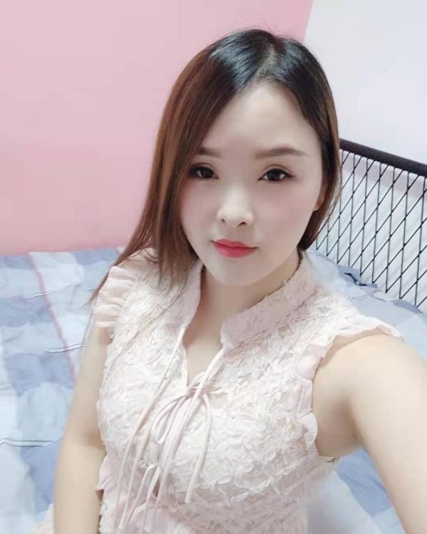 大波美女彩虹糖 第1张
