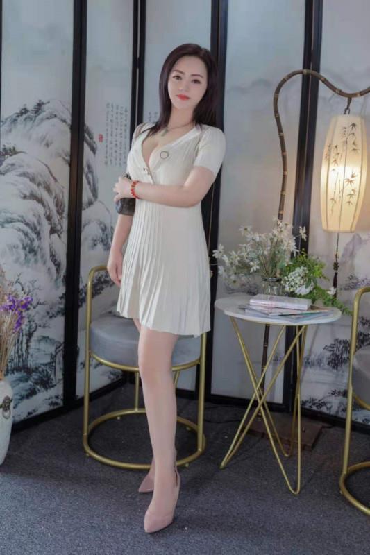 口活不错的丰满熟女 第2张