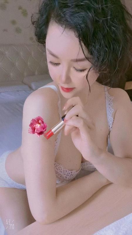骚熟妇 第1张