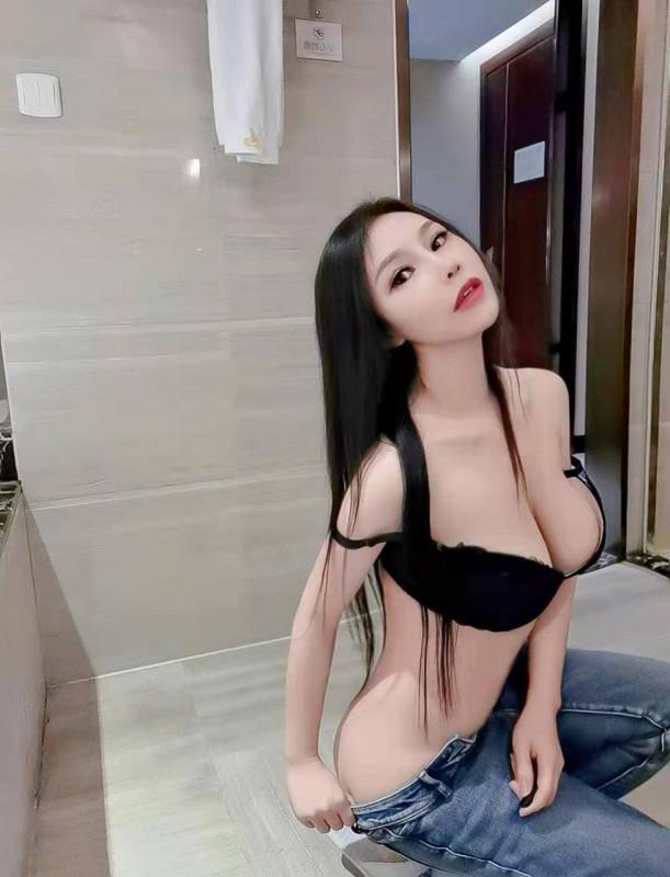 体验肤白貌美小御姐 第1张