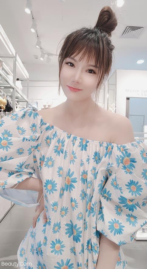 海珠久久可舌吻 第1张