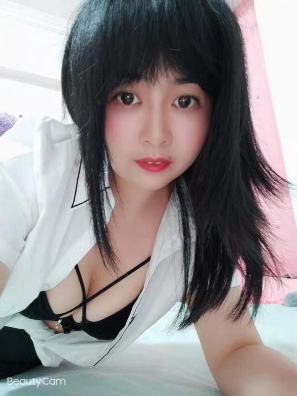 荔湾kiki舌吻美女 第1张