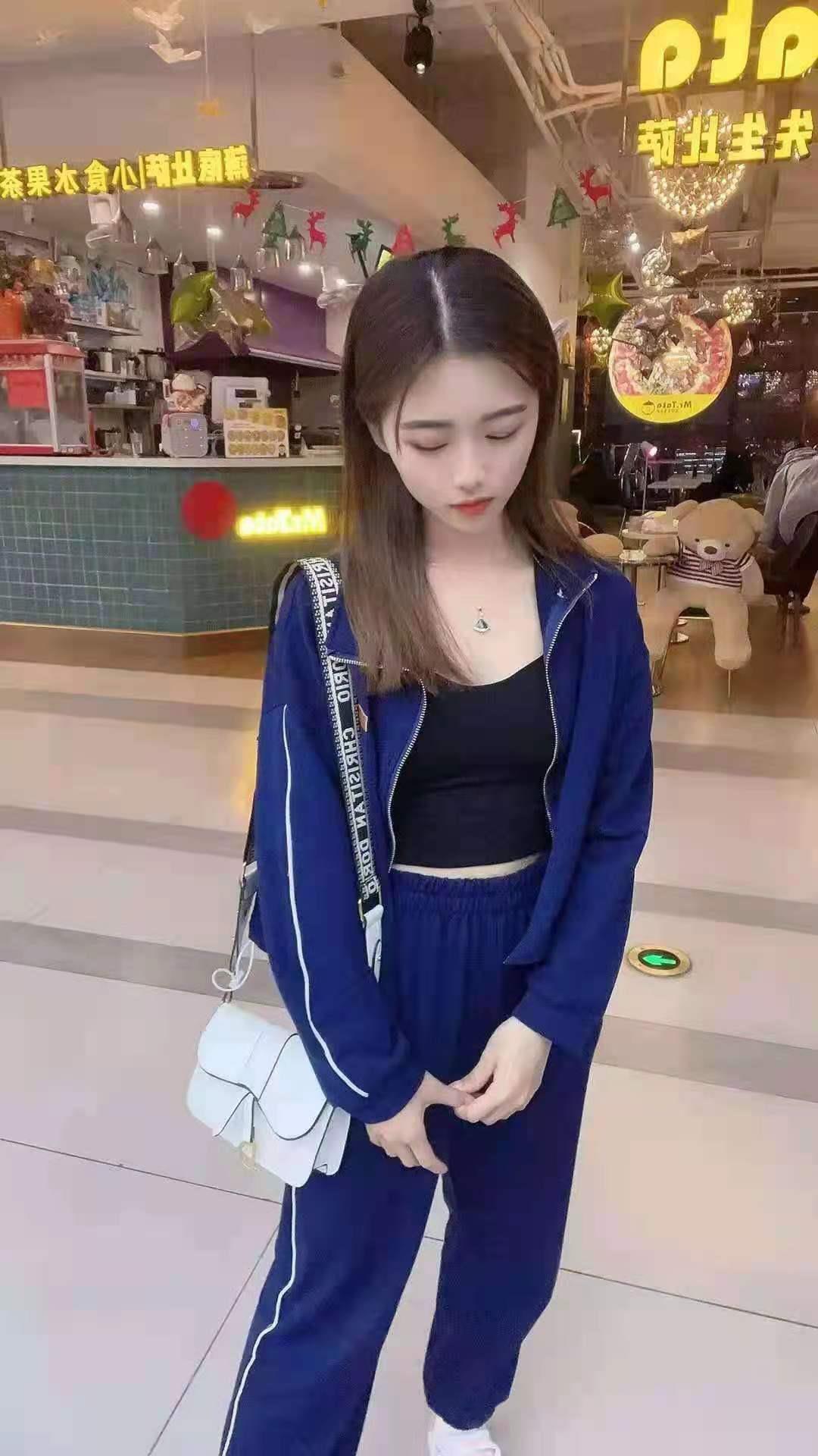 来自湖南的小姐姐 第1张