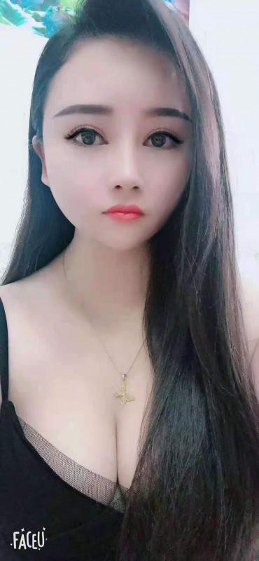 宝山区场中路性感妹妹 第2张