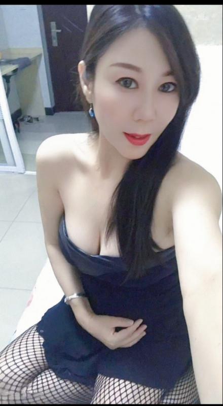 下沙大奶少妇 第1张