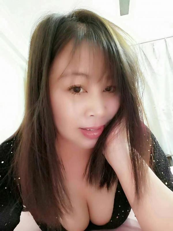 白云熟妇 第1张