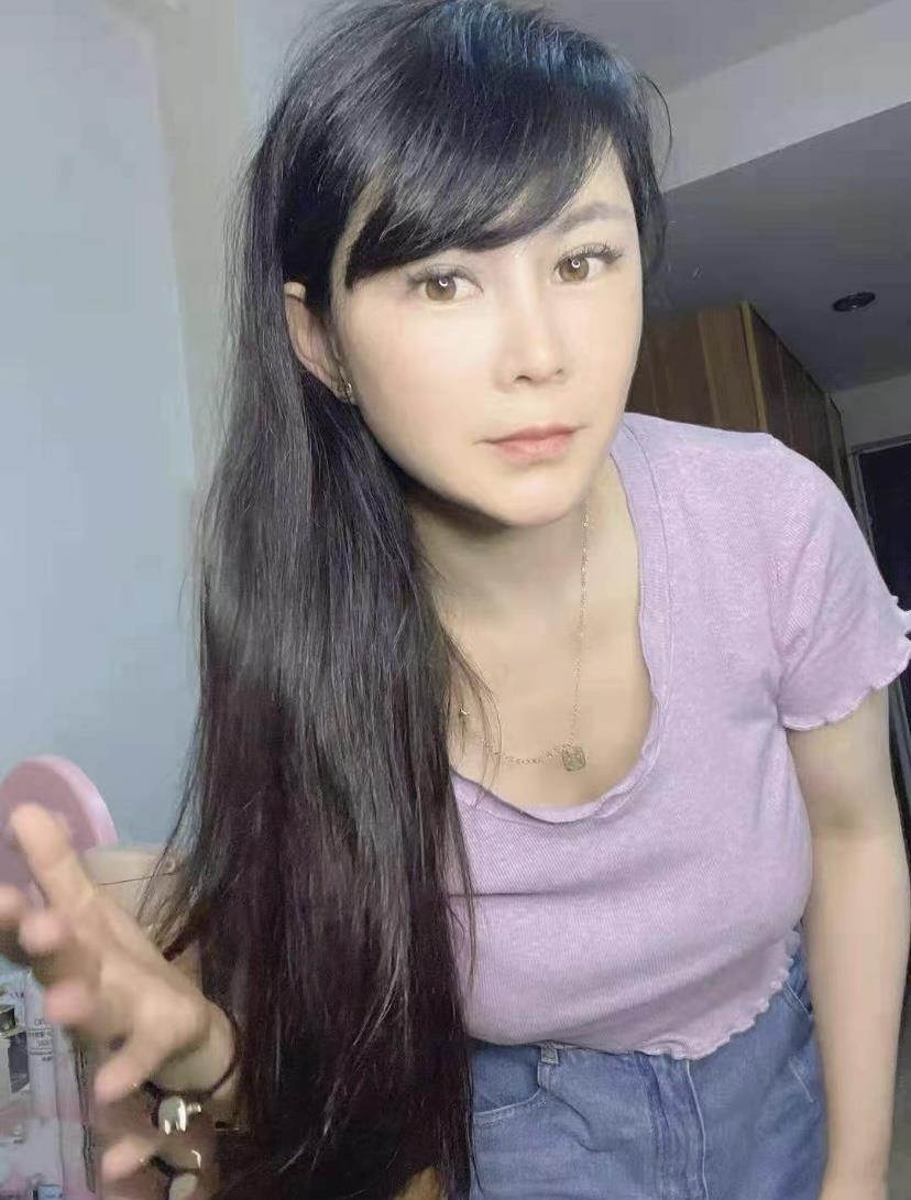 徐州云龙万达大胸熟女 第1张