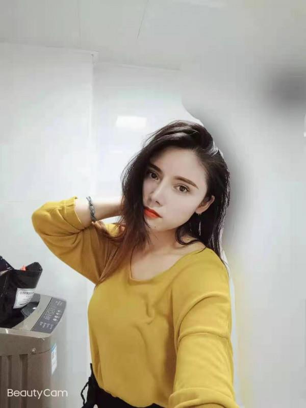 有点像混血的妹子 第3张