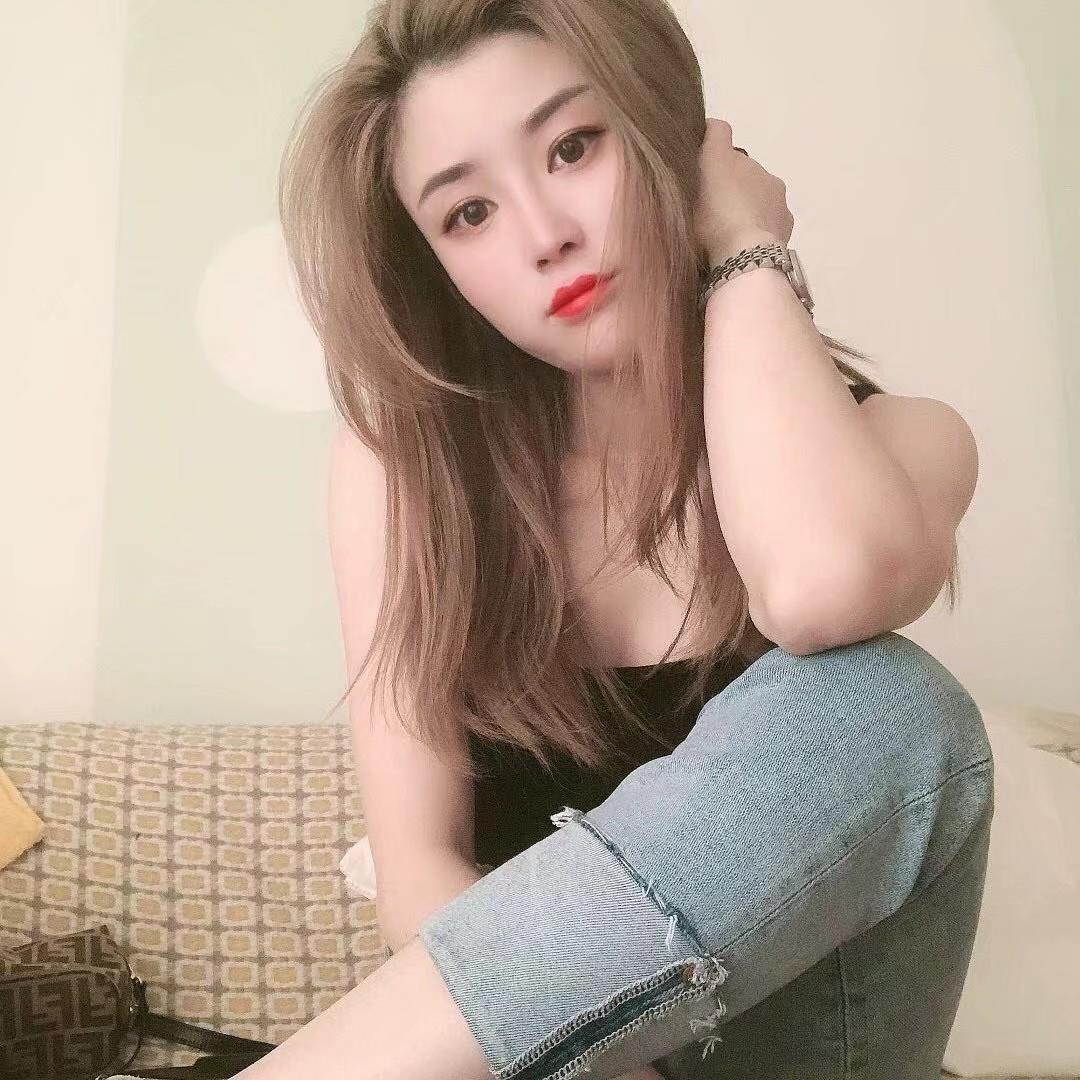 气质美女茉莉花 第1张