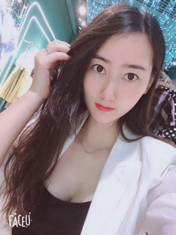 龙华爱琳琳 第2张