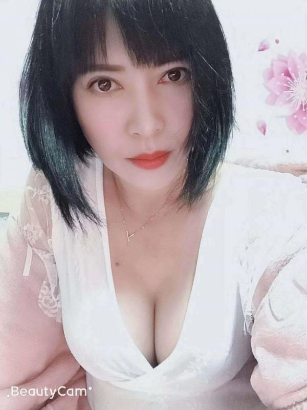长宁小少妇杜鹃花 第2张