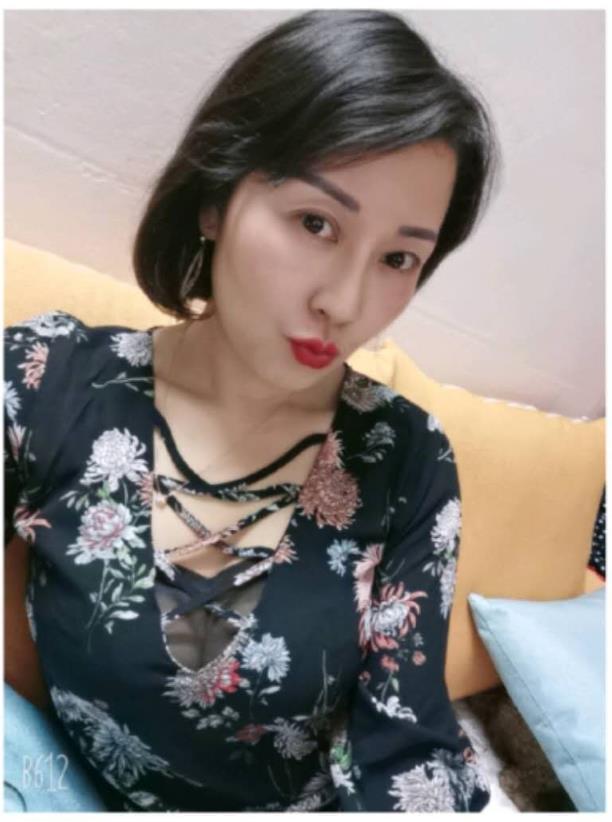 娇小少妇 第2张