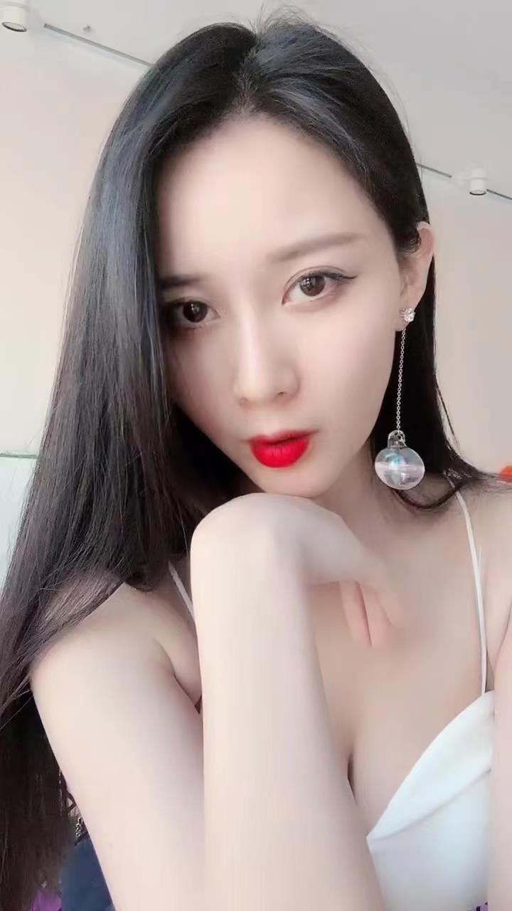 省博馆附近美女 第2张