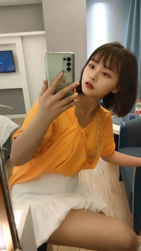 龙岗嫩妹小荷 第1张