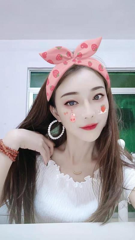轻熟琪琪 第2张