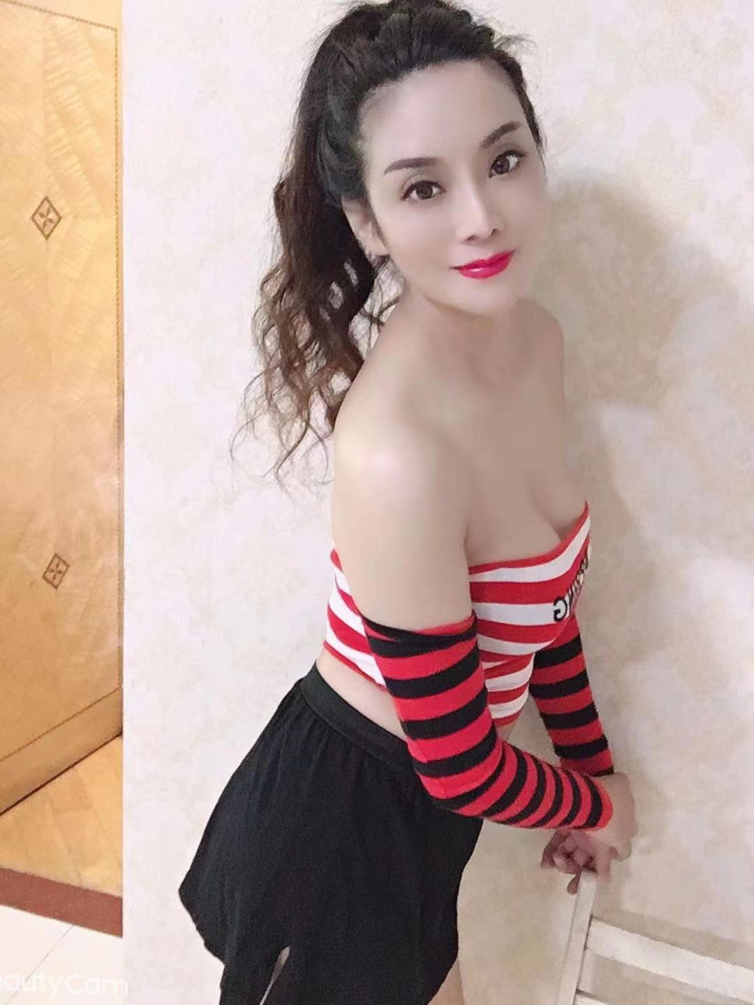 布吉美少妇 第1张