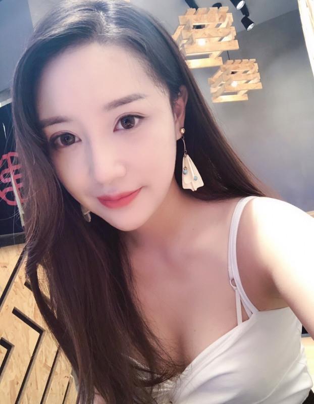 保定美术学院的妹子 第1张