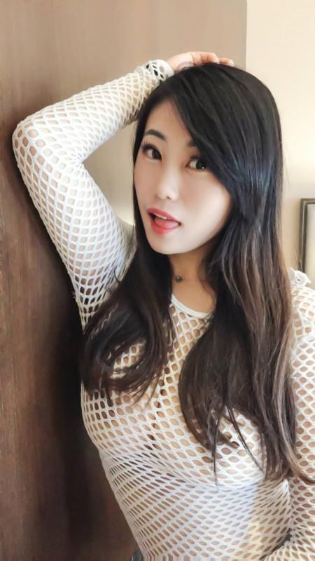天府二街大车灯蒙族少妇 第3张
