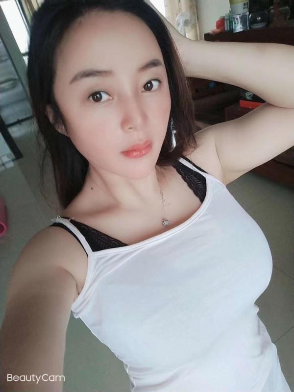 巨乳熟女 第1张