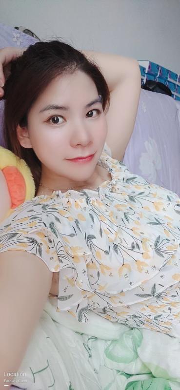 颜值服务都不错的妹子 第3张