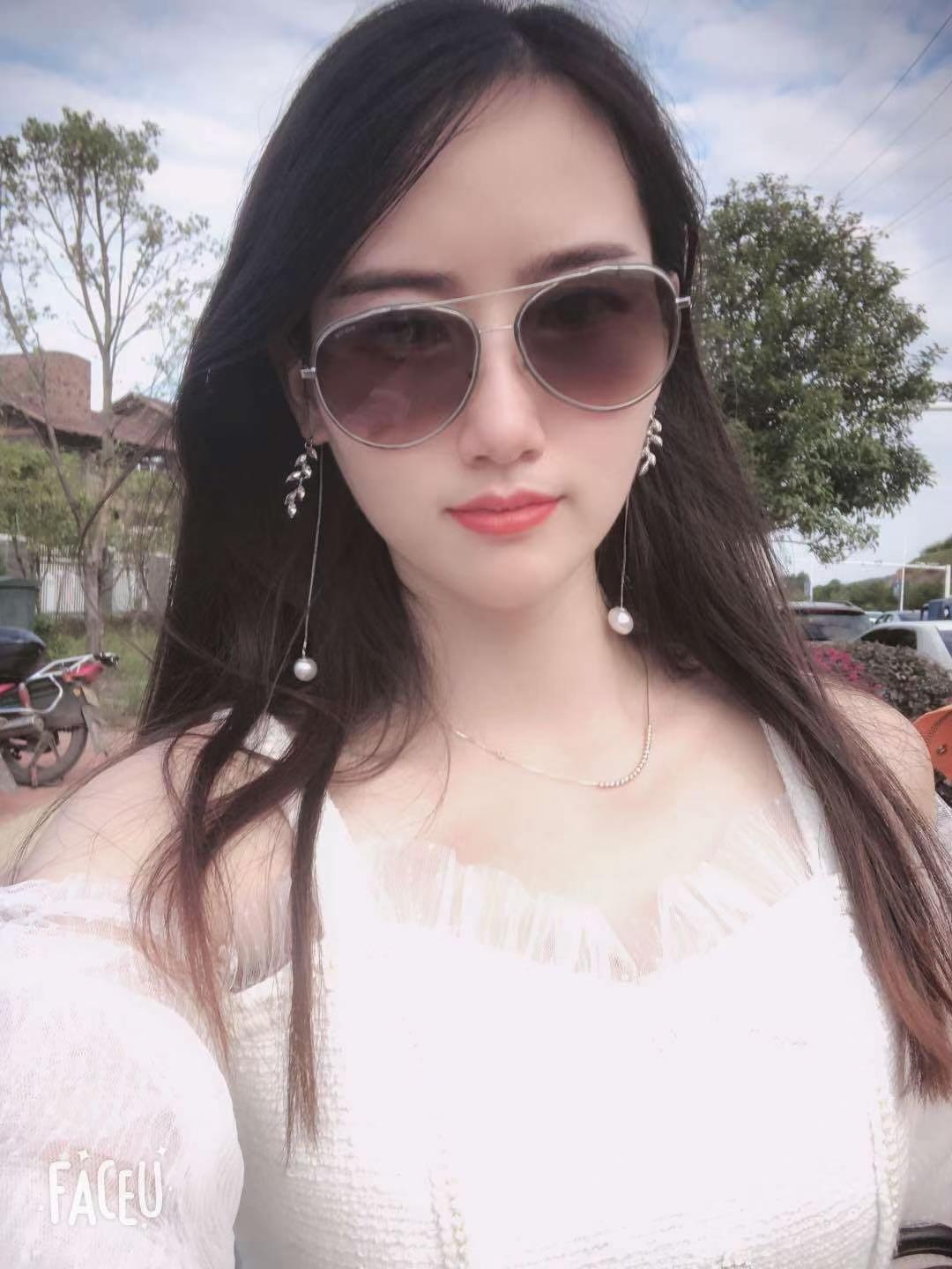 颜值骚妇人 第2张