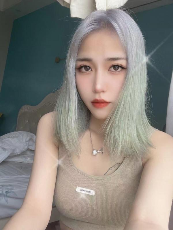 西湖年轻嫩妹 第1张