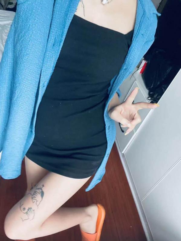 西湖年轻嫩妹 第2张