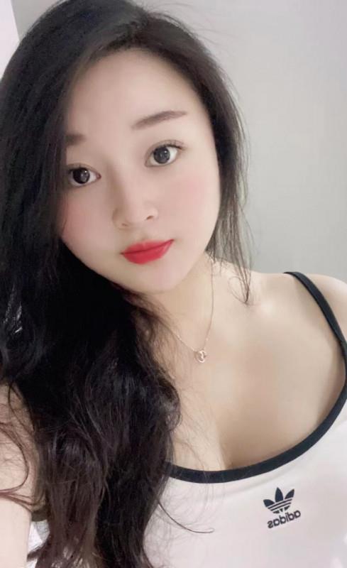 户部街很骚的嫩妹 第1张