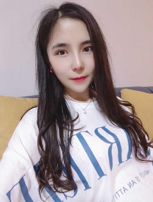 温柔邻家大姐姐李静 第3张