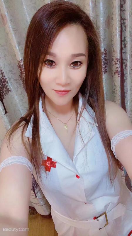 熟女阿美制服丝袜 第3张