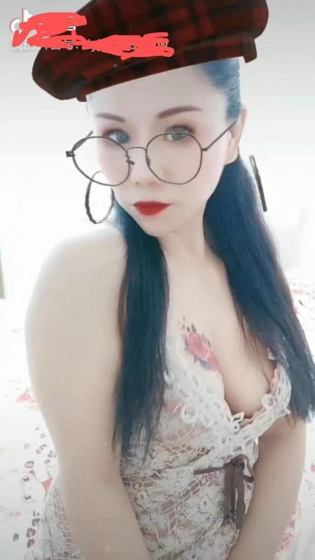熟女莲子 第1张