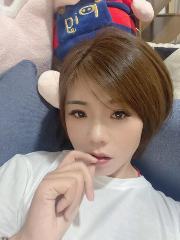 曹杨路短发颜值九儿 第1张